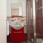 Venustas 4*