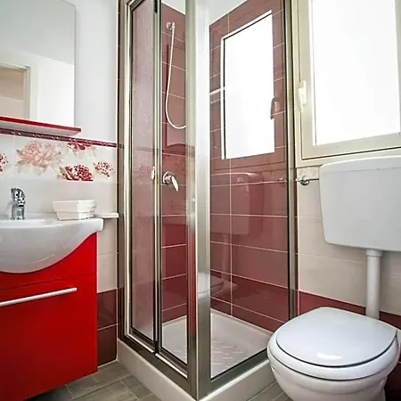 Venustas Nocleg ze śniadaniem 4*